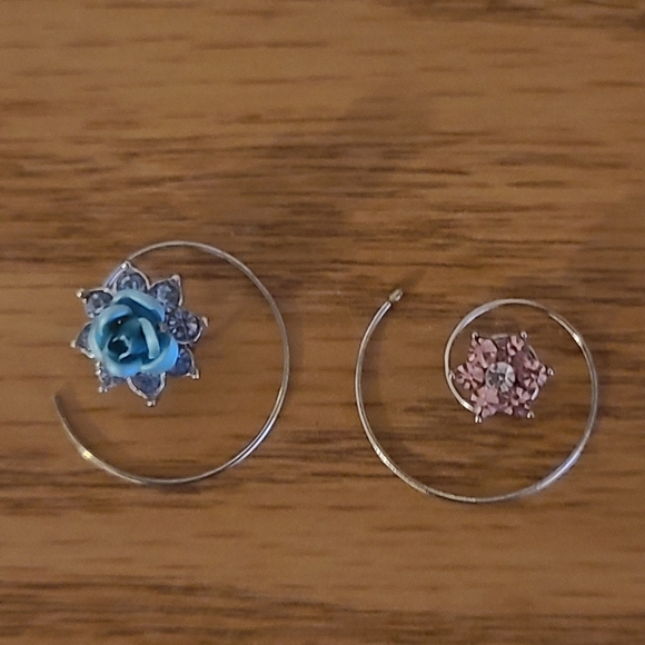 A Set of Floral Hair Clips